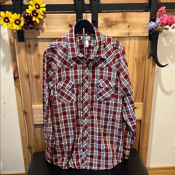 Wrangler Other - Wrangler Men's Plaid Pearl Snap Button-Down Shirt - Red and White